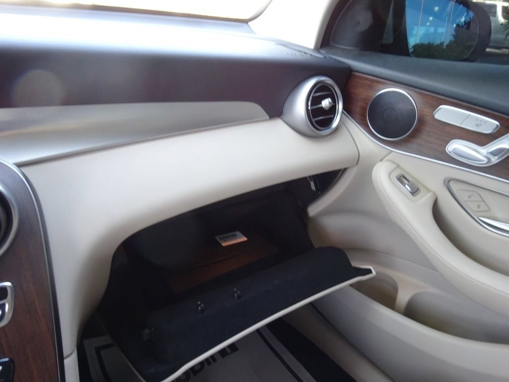2022 Mercedes-Benz GLC 300 SUV