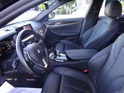 2019 BMW 5 Series 530i