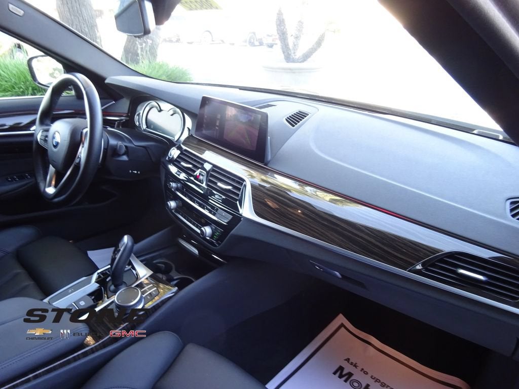 2019 BMW 5 Series 530i