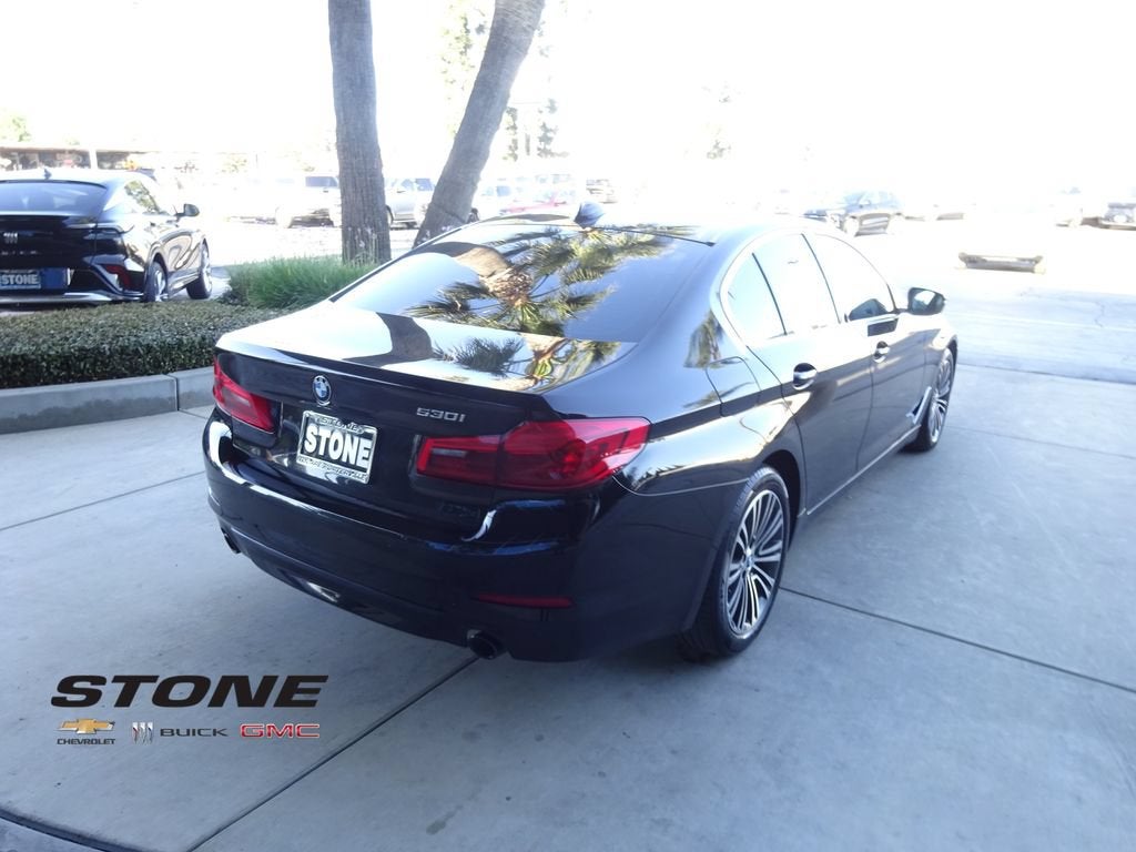 2019 BMW 5 Series 530i