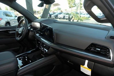 2025 Chevrolet Suburban RST