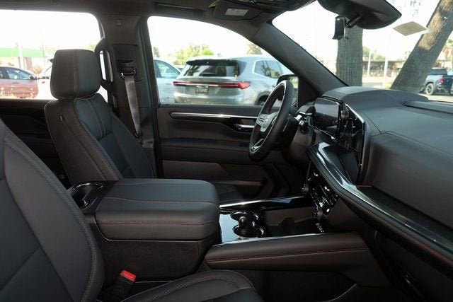 2025 Chevrolet Suburban RST