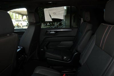 2025 Chevrolet Suburban RST