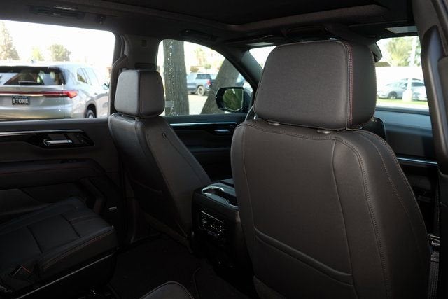 2025 Chevrolet Suburban RST