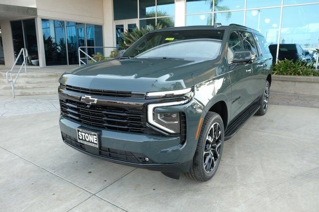 2025 Chevrolet Suburban RST