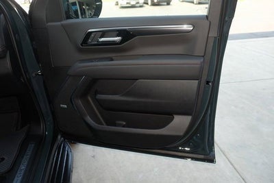 2025 Chevrolet Suburban RST