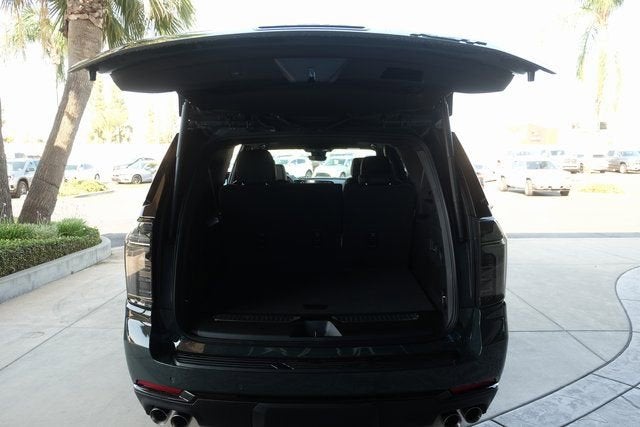 2025 Chevrolet Suburban RST