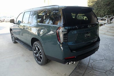 2025 Chevrolet Suburban RST