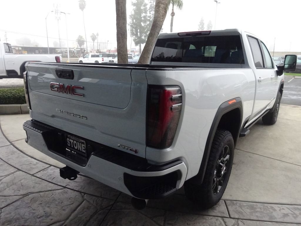 2025 GMC Sierra 3500 HD AT4