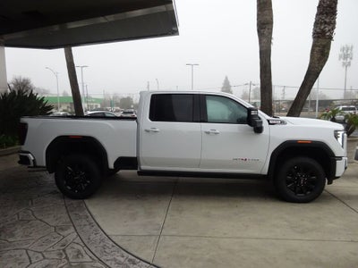 2025 GMC Sierra 3500 HD AT4