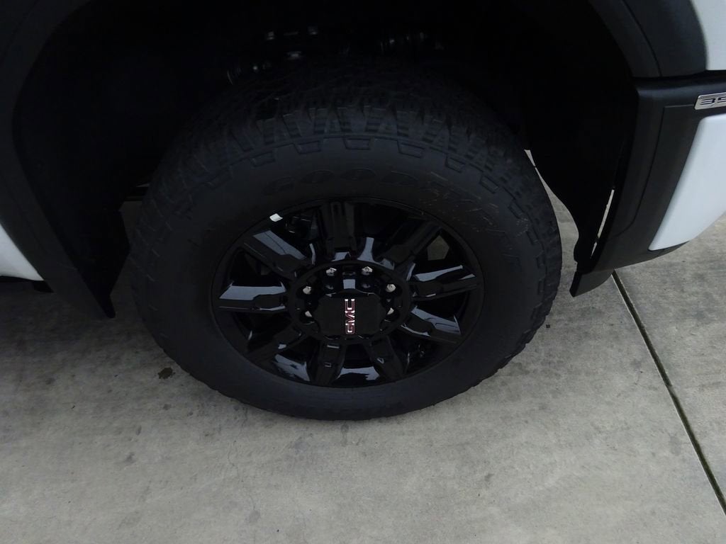 2025 GMC Sierra 3500 HD AT4