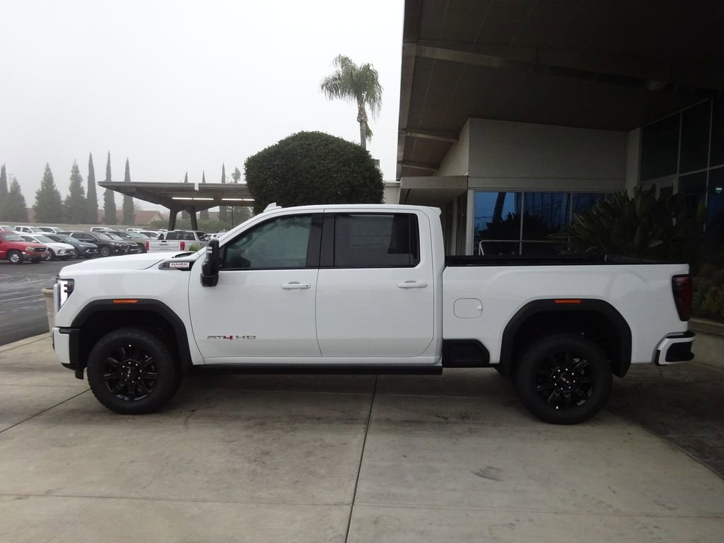 2025 GMC Sierra 3500 HD AT4