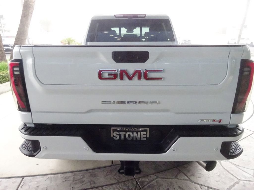 2025 GMC Sierra 3500 HD AT4