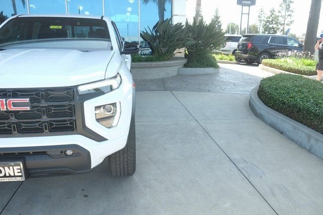 2025 GMC Canyon Elevation