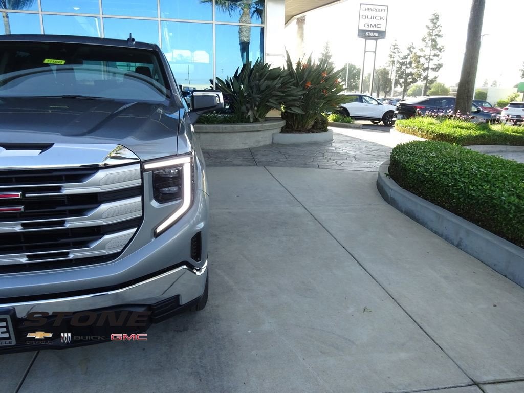 2026 GMC Sierra 1500 SLE