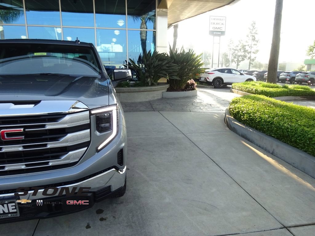 2026 GMC Sierra 1500 SLE